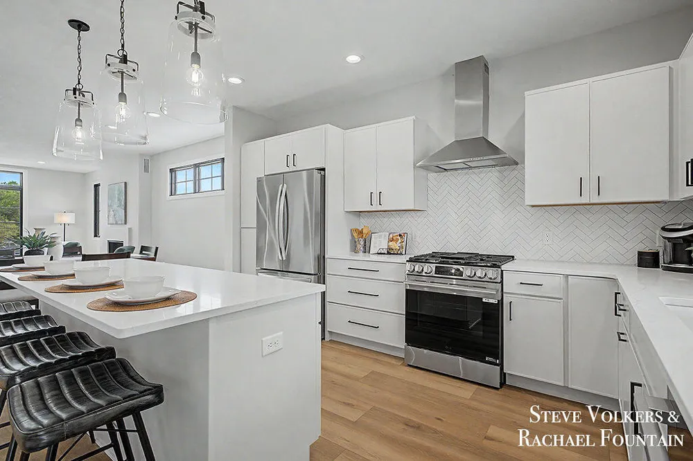 984 Glenwood Court SE Grand Rapids, MI 49546