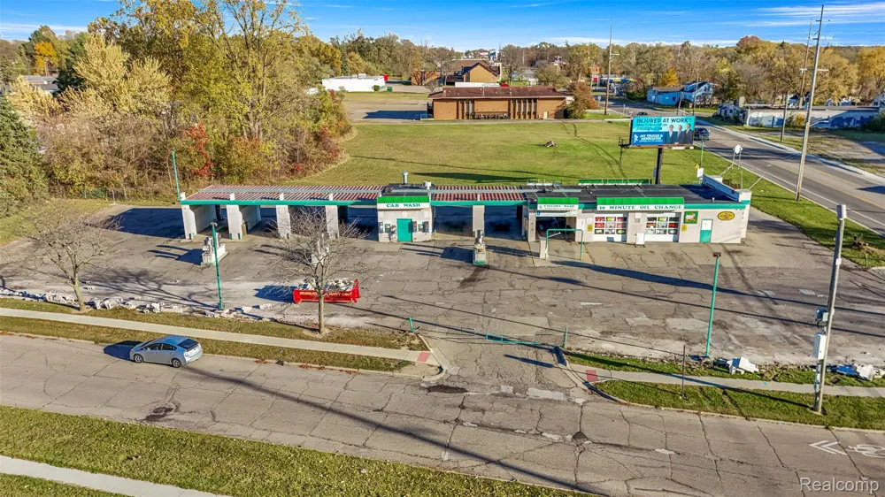 3422 Flushing Road Flint City, MI 48504