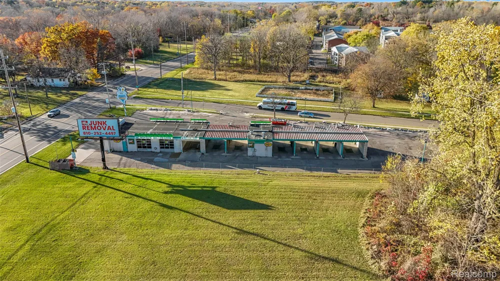 3422 Flushing Road Flint City, MI 48504
