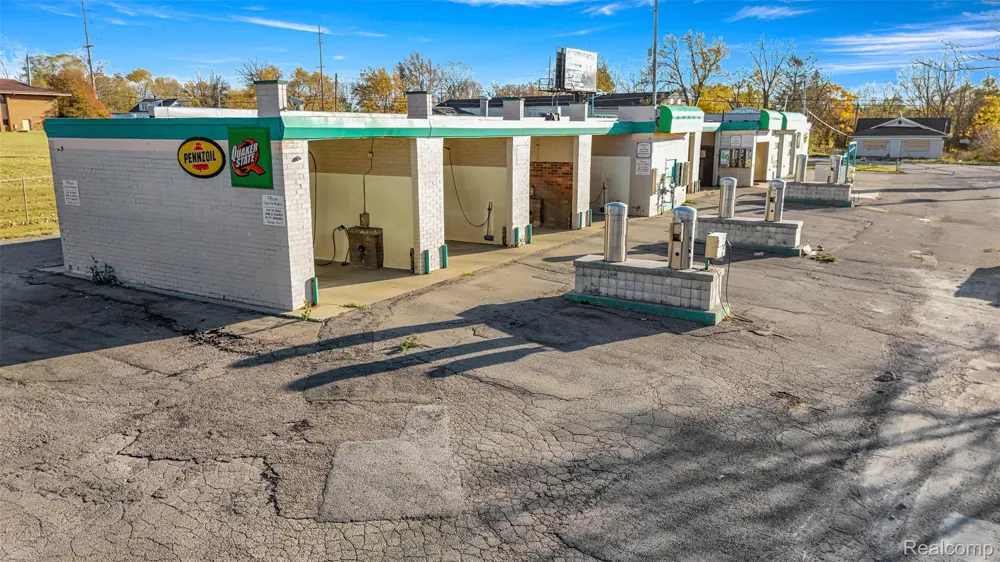 3422 Flushing Road Flint City, MI 48504