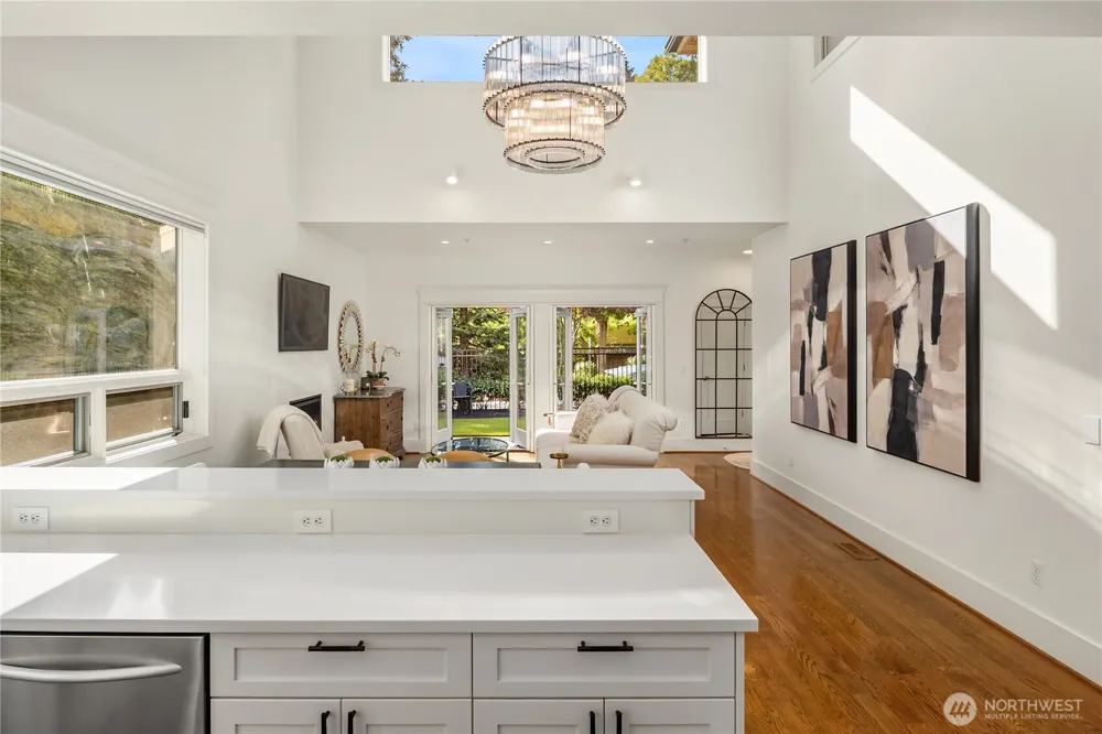 9801 NE 4th Street #D Bellevue, WA 98004