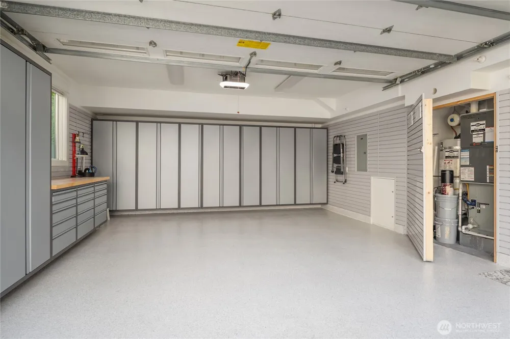 9801 NE 4th Street #D Bellevue, WA 98004