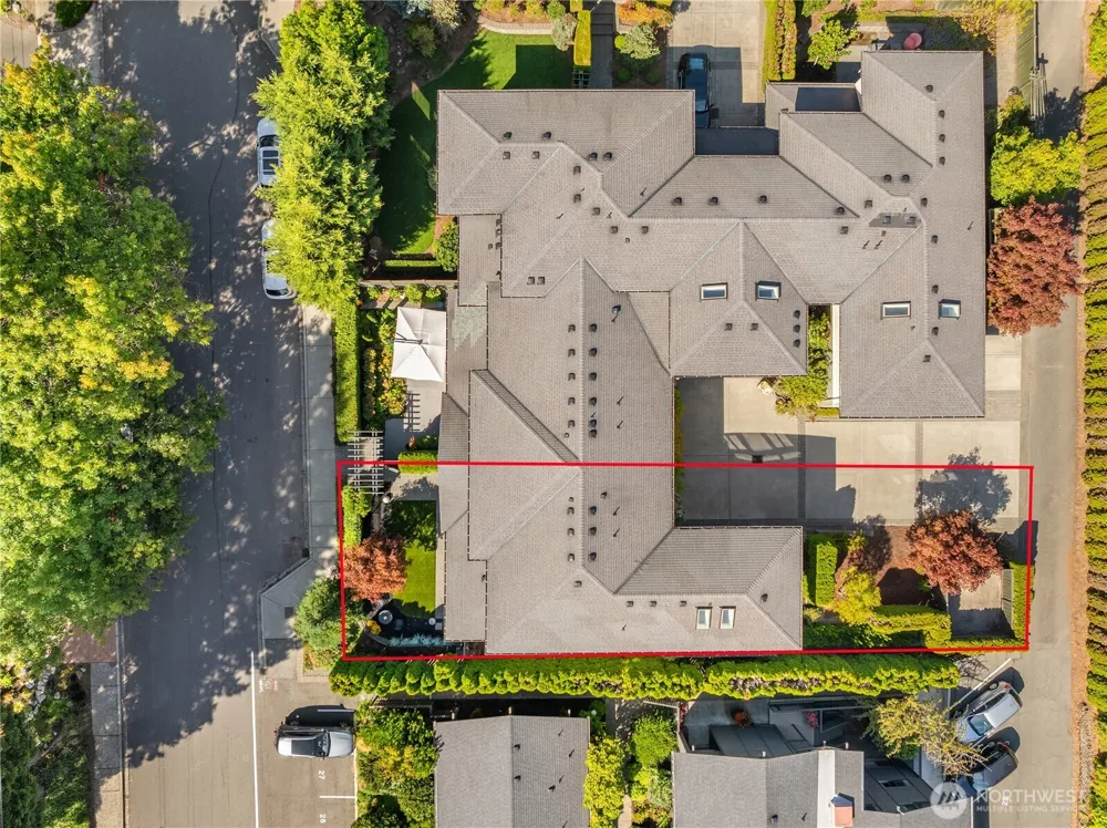 9801 NE 4th Street #D Bellevue, WA 98004