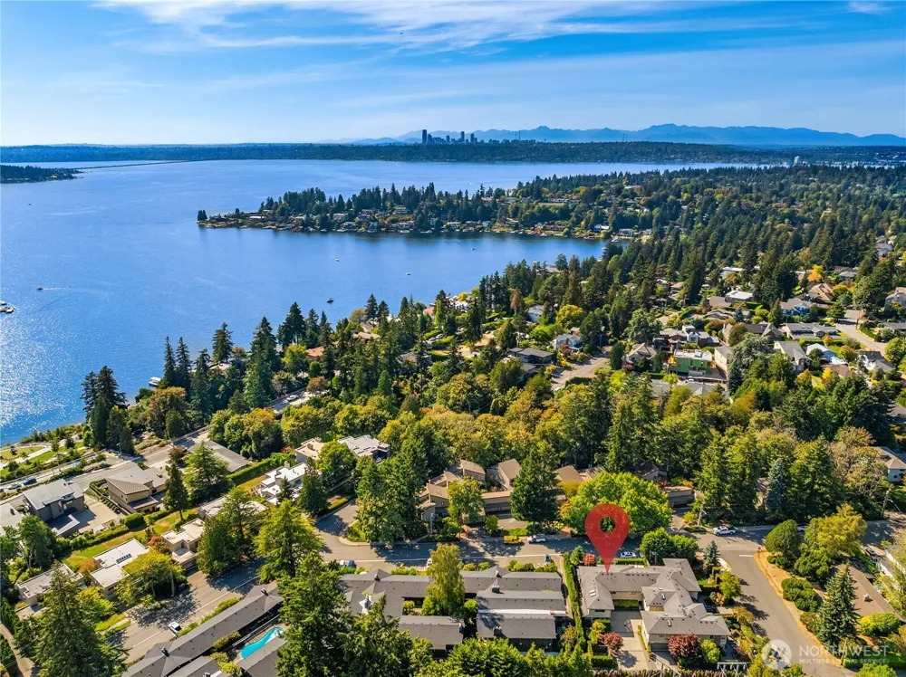 9801 NE 4th Street #D Bellevue, WA 98004