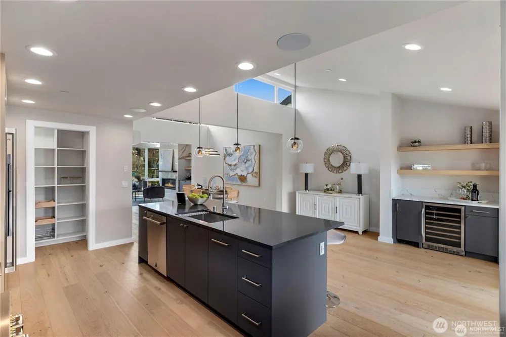 1309 Market Street Kirkland, WA 98033