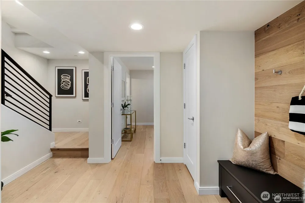 1309 Market Street Kirkland, WA 98033