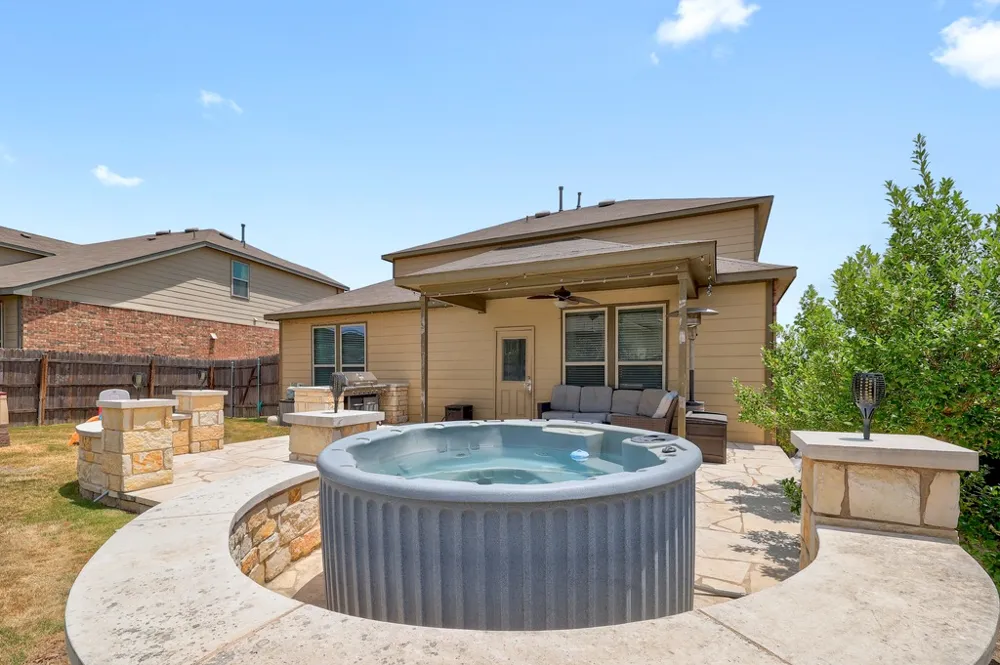 11912 Reindeer Drive Austin, TX 78754