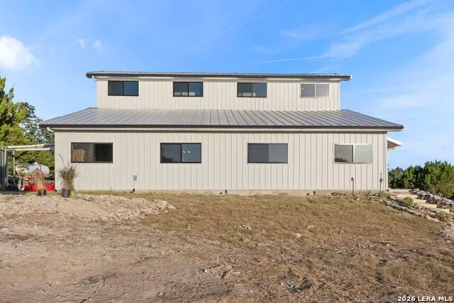 103 Bluffview Cir Kerrville, TX 78028