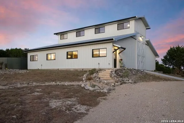 103 Bluffview Cir Kerrville, TX 78028