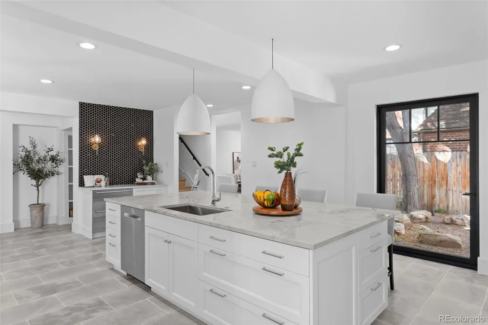 250 Ash Street Denver, CO 80220