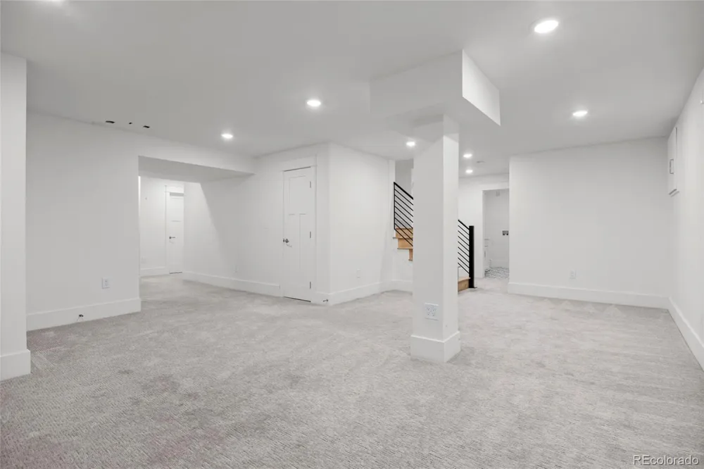 250 Ash Street Denver, CO 80220