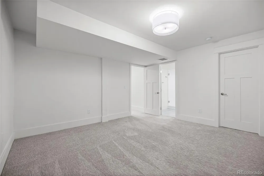 250 Ash Street Denver, CO 80220