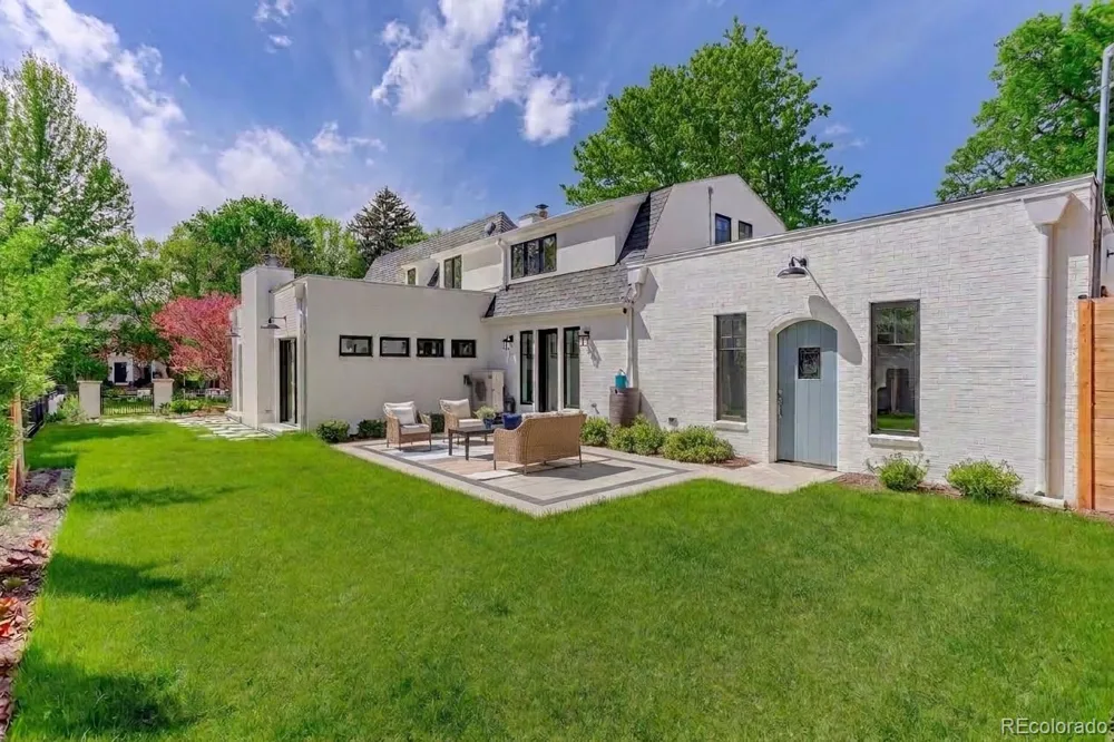 250 Ash Street Denver, CO 80220