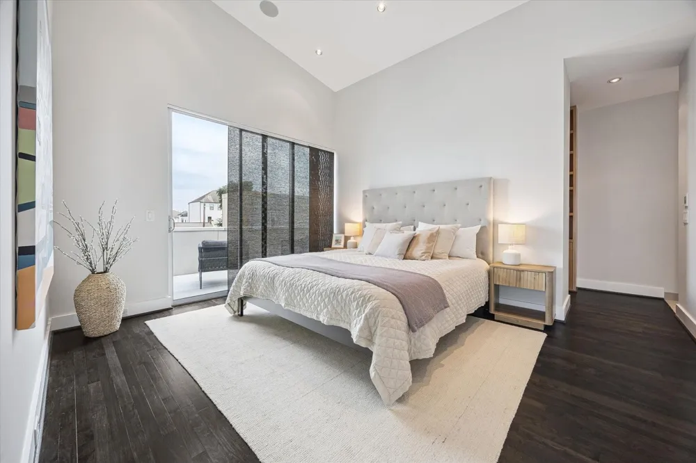 1808 Palm Street Houston, TX 77004