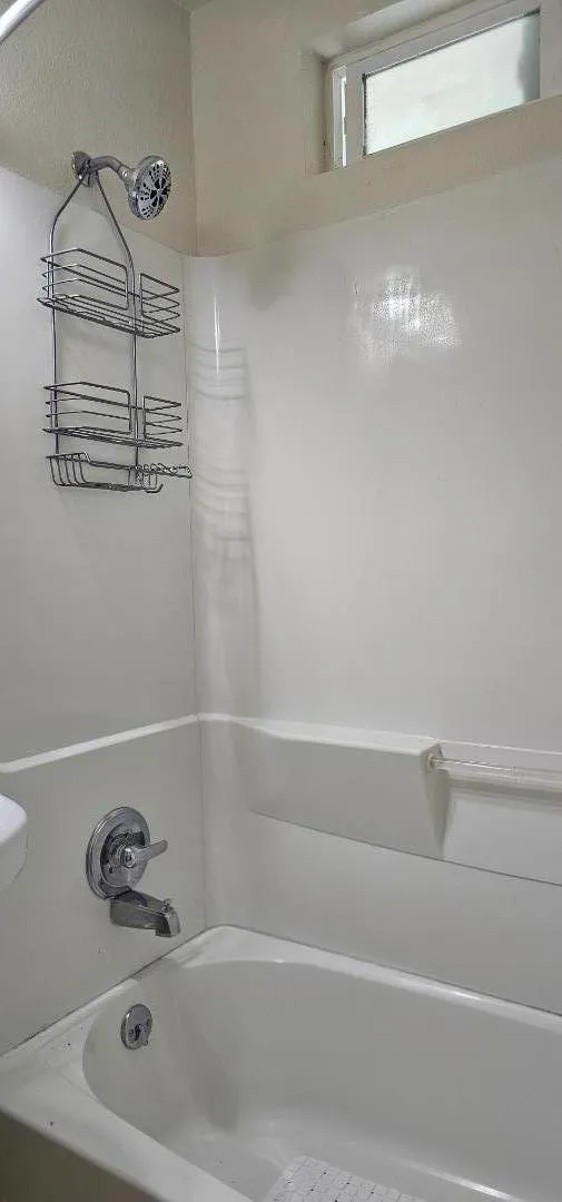 711 5th Street #E Gilroy, CA 95020