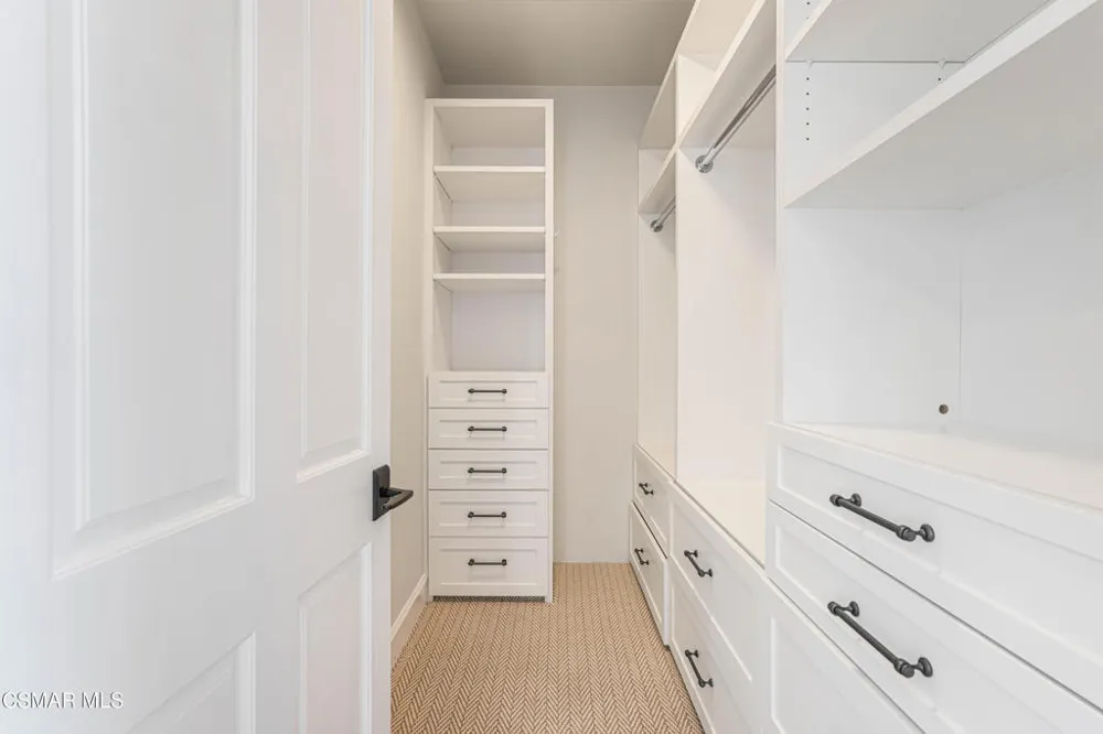 2306 Heatherbank Court Thousand Oaks, CA 91361