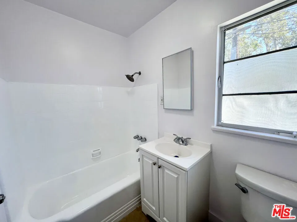 6328 Malabar Street #D Huntington Park, CA 90255