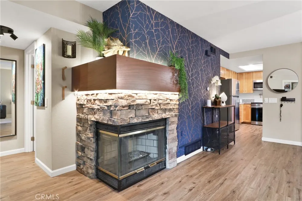 10 Glenoaks Aliso Viejo, CA 92656