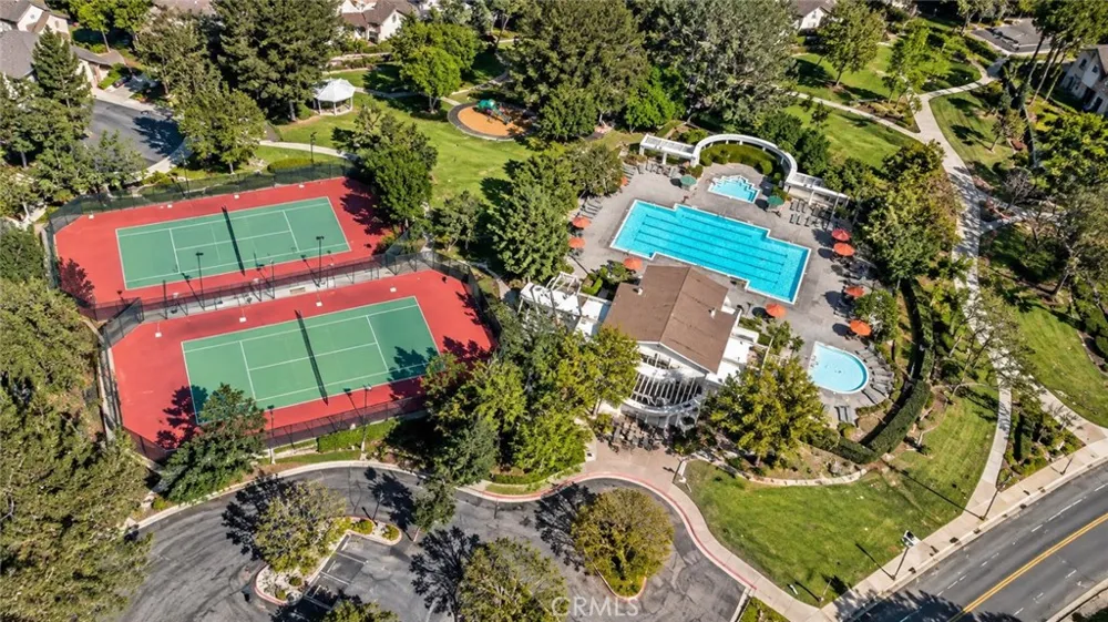 10 Glenoaks Aliso Viejo, CA 92656