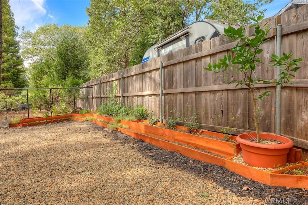 14212 Wycliff Magalia, CA 95954