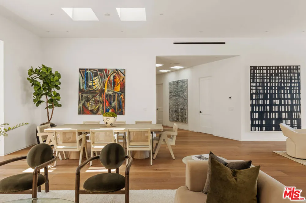 1205 Las Lomas Place Los Angeles, CA 90272