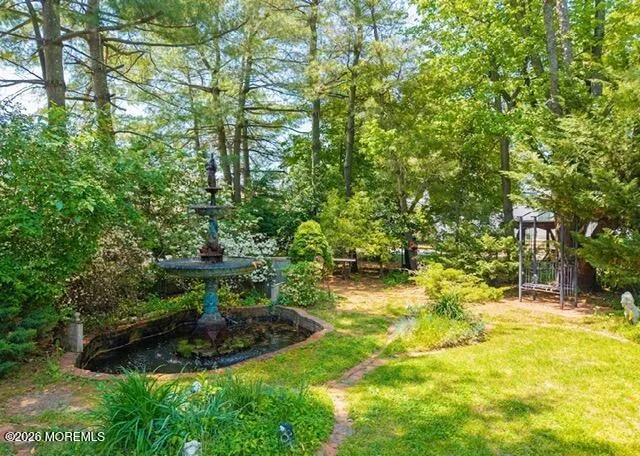 410 Thompson Avenue Middletown, NJ 07748