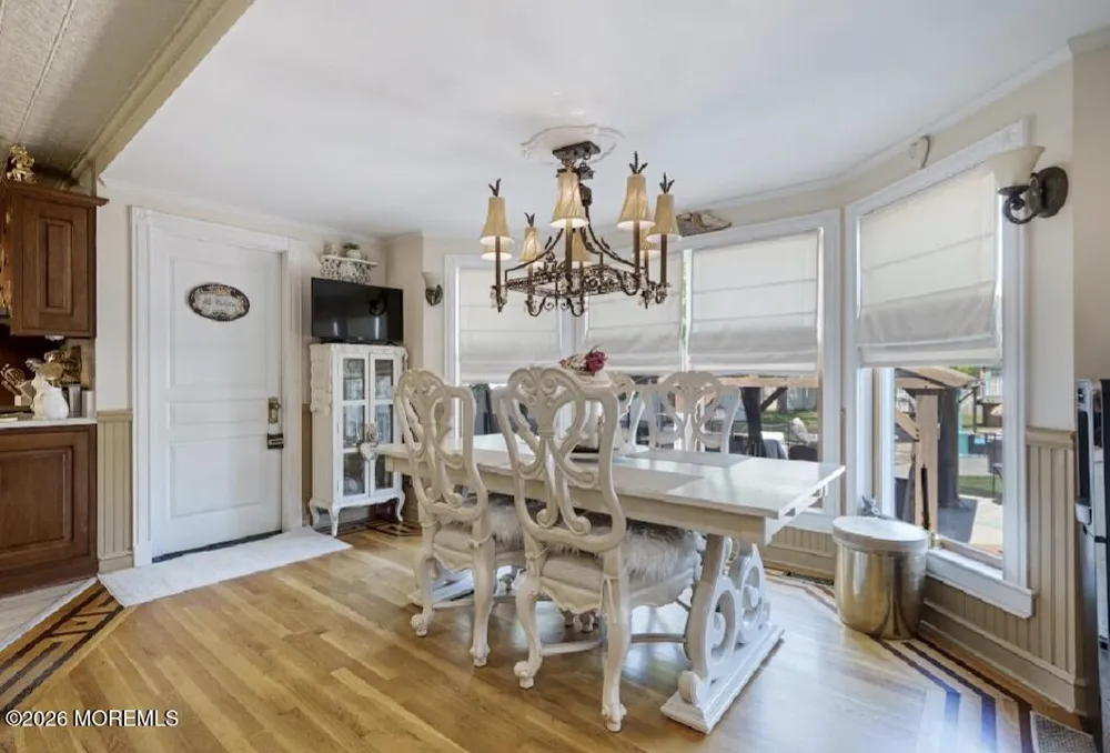 410 Thompson Avenue Middletown, NJ 07748