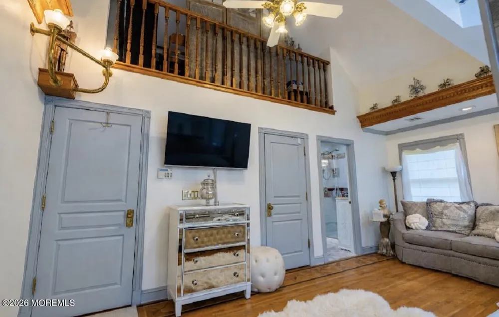 410 Thompson Avenue Middletown, NJ 07748
