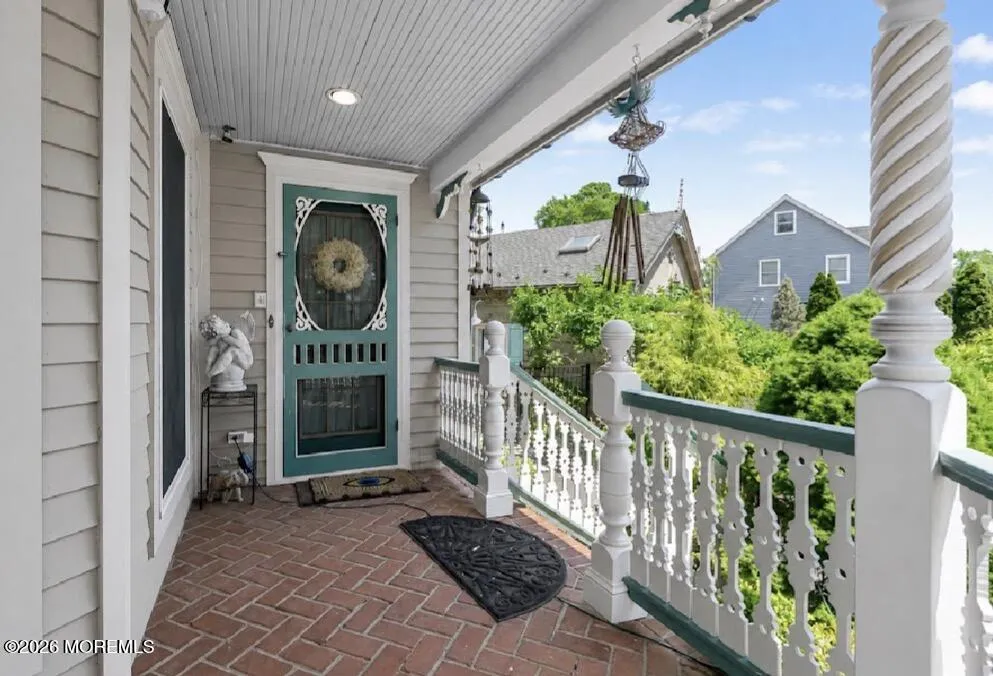 410 Thompson Avenue Middletown, NJ 07748