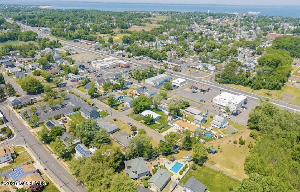 410 Thompson Avenue Middletown, NJ 07748