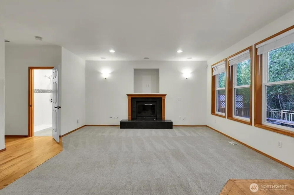 16609 129th Avenue Ct E Puyallup, WA 98374