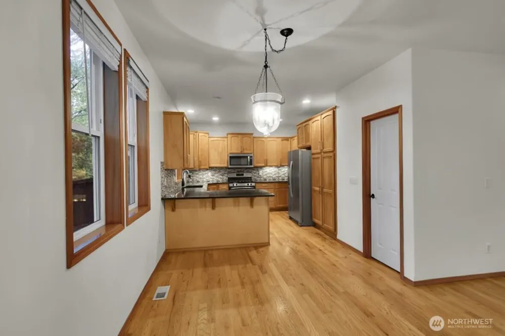 16609 129th Avenue Ct E Puyallup, WA 98374