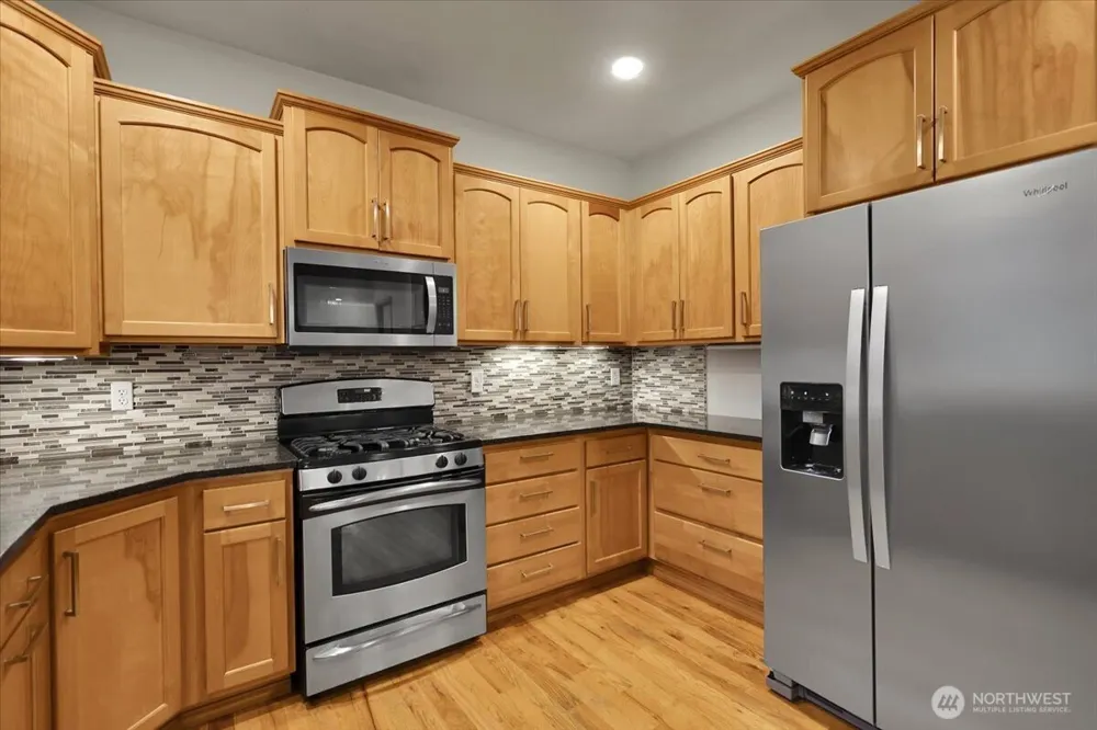 16609 129th Avenue Ct E Puyallup, WA 98374