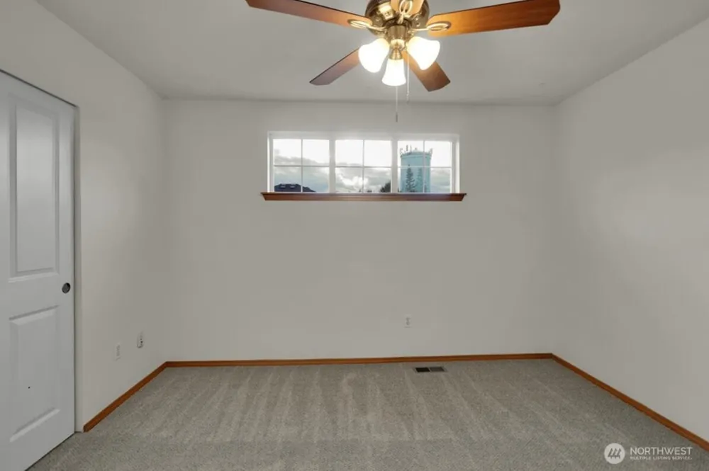 16609 129th Avenue Ct E Puyallup, WA 98374