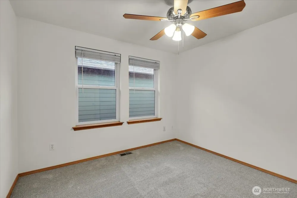 16609 129th Avenue Ct E Puyallup, WA 98374