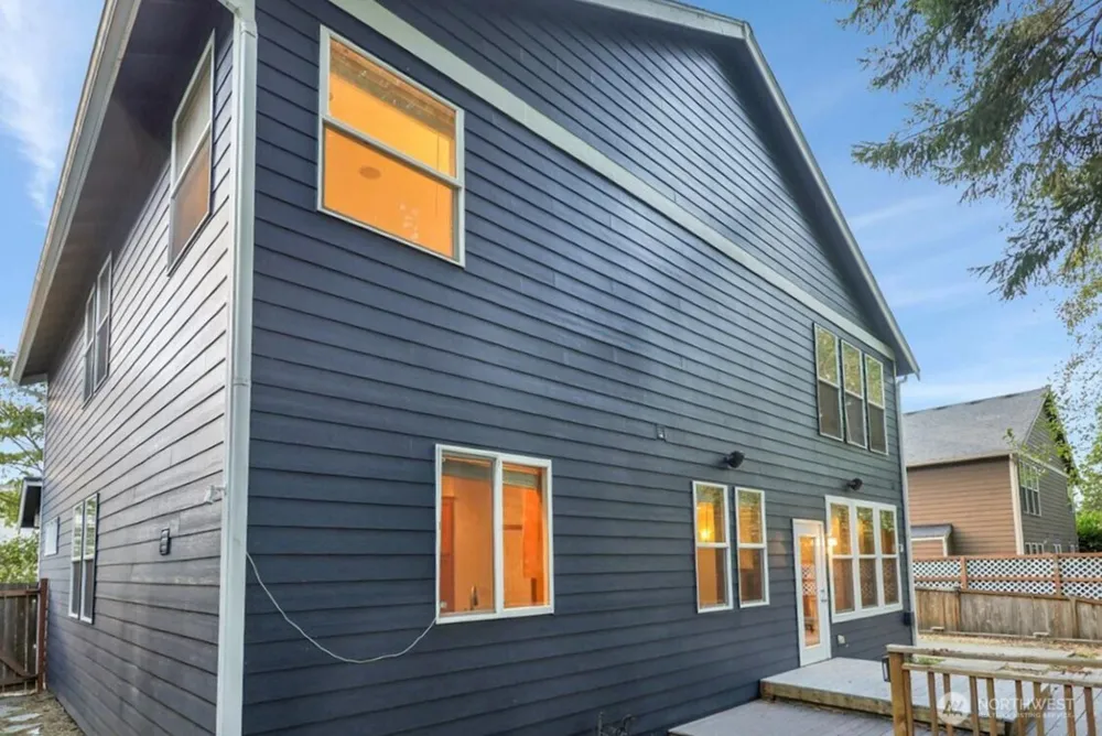 16609 129th Avenue Ct E Puyallup, WA 98374