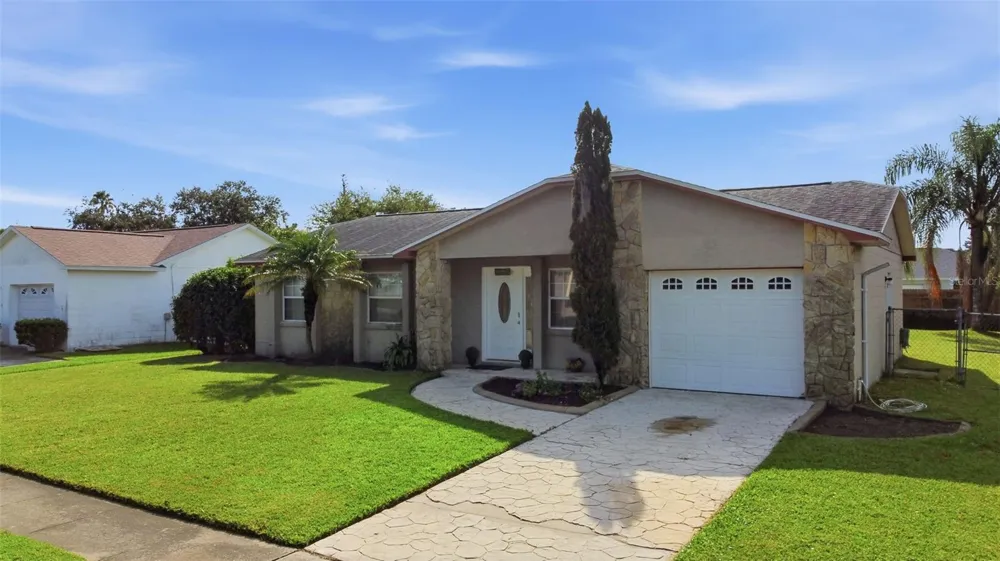 7610 AUTUMN PINES DRIVE Orlando, FL 32822
