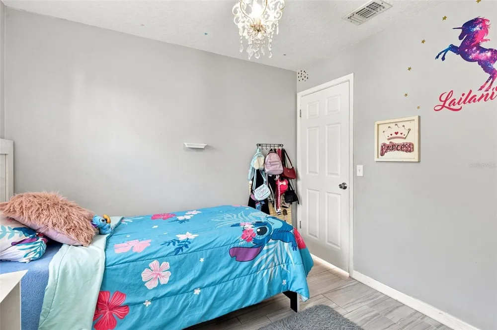 7610 AUTUMN PINES DRIVE Orlando, FL 32822