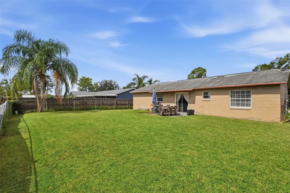 7610 AUTUMN PINES DRIVE Orlando, FL 32822