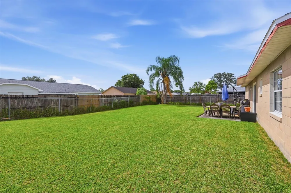 7610 AUTUMN PINES DRIVE Orlando, FL 32822
