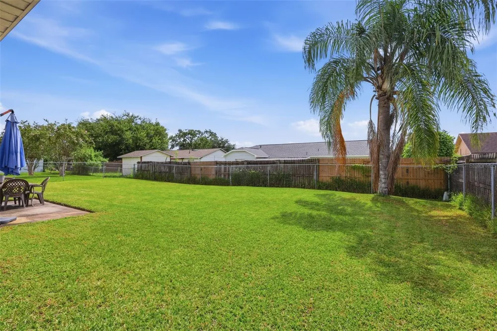 7610 AUTUMN PINES DRIVE Orlando, FL 32822