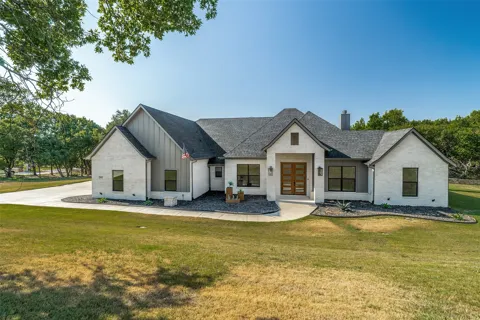 1028 Twin Creeks Drive