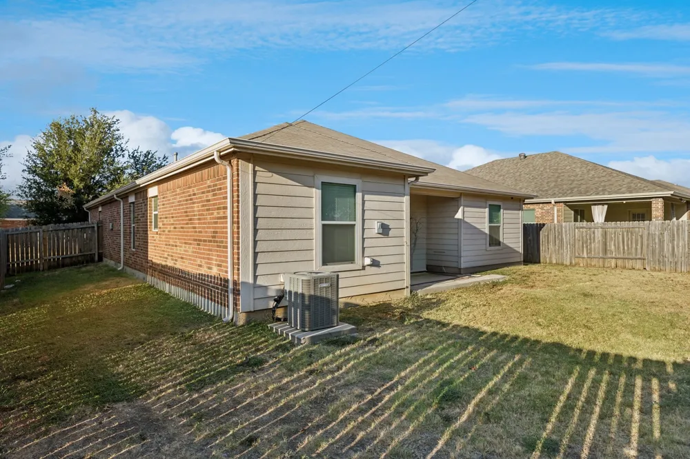 437 Buoy Drive Crowley, TX 76036