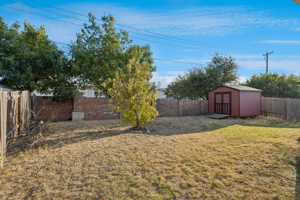 437 Buoy Drive Crowley, TX 76036