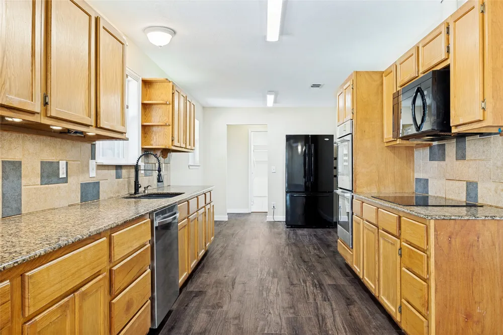2406 County Road 852 McKinney, TX 75071
