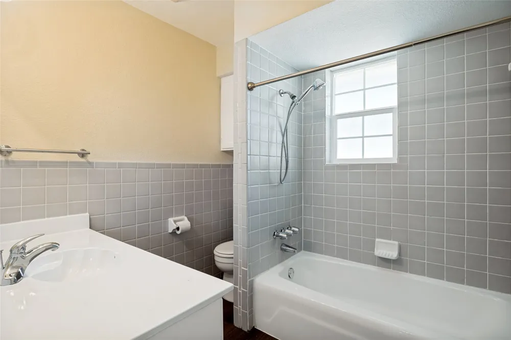 2406 County Road 852 McKinney, TX 75071