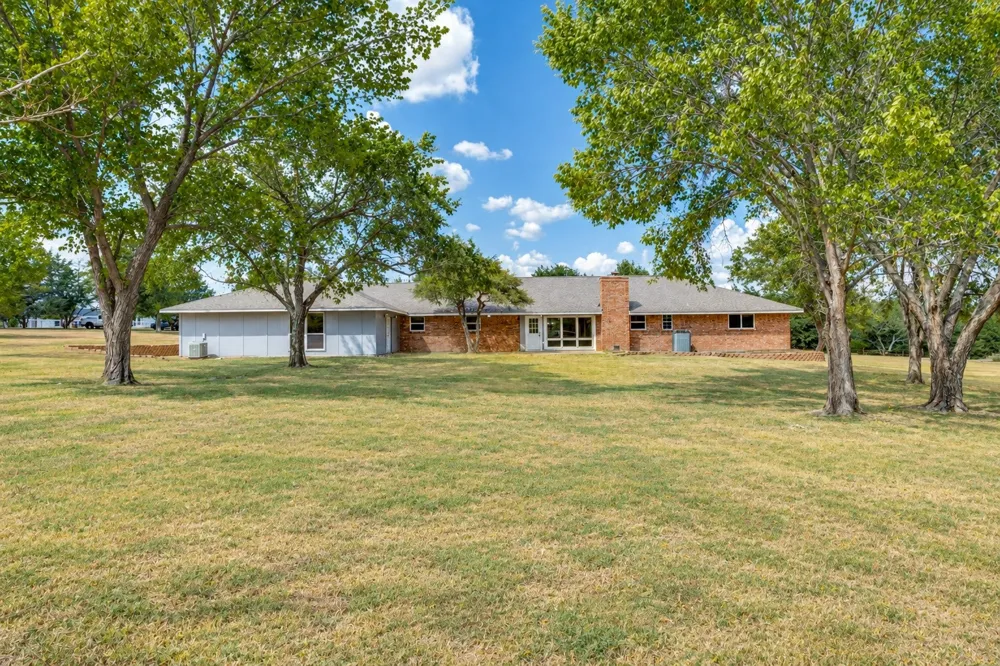 2406 County Road 852 McKinney, TX 75071