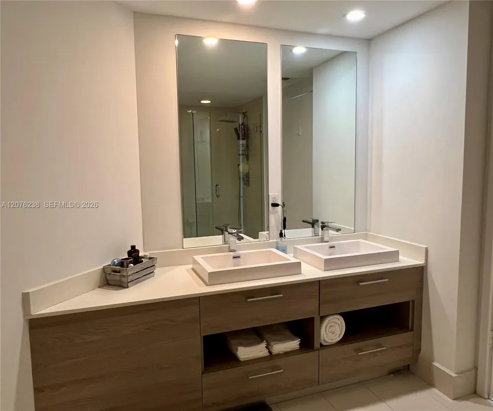 1300 S Miami Ave #3101 Miami, FL 33130