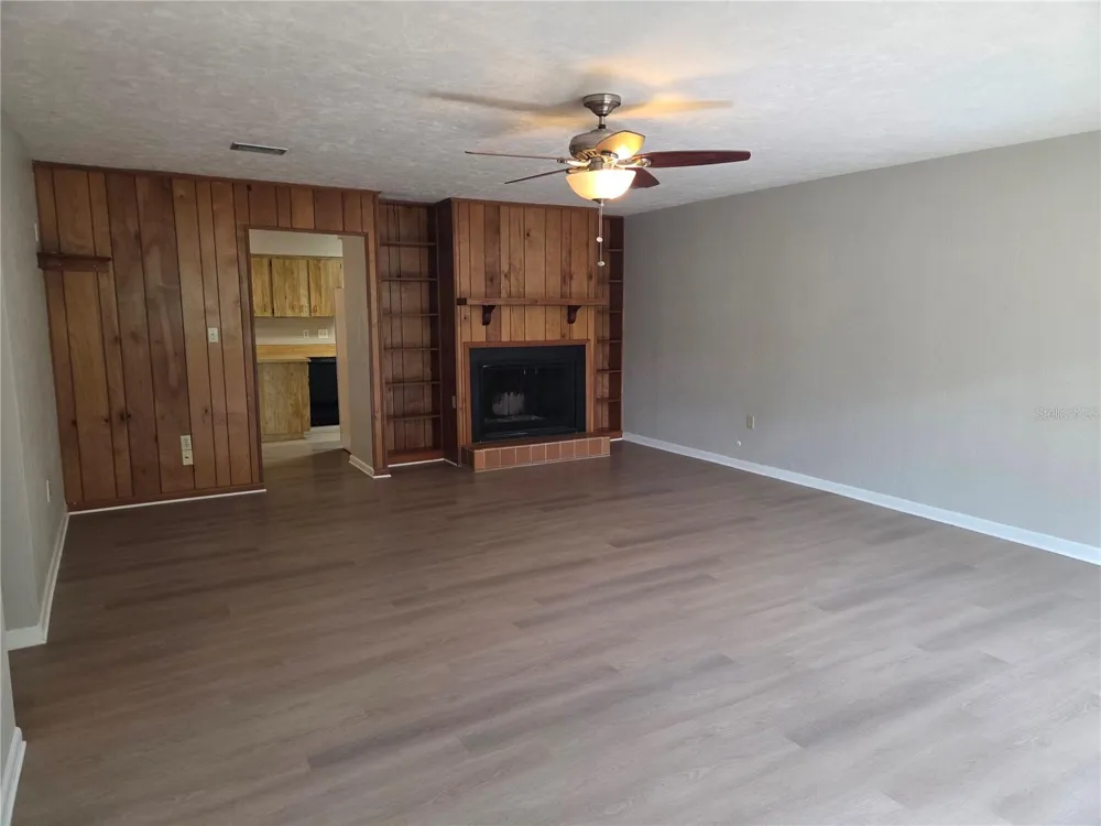 909 NW 39TH STREET Gainesville, FL 32605