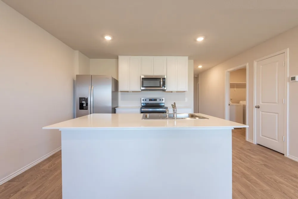 2115 Windflower Lane Luling, TX 78648